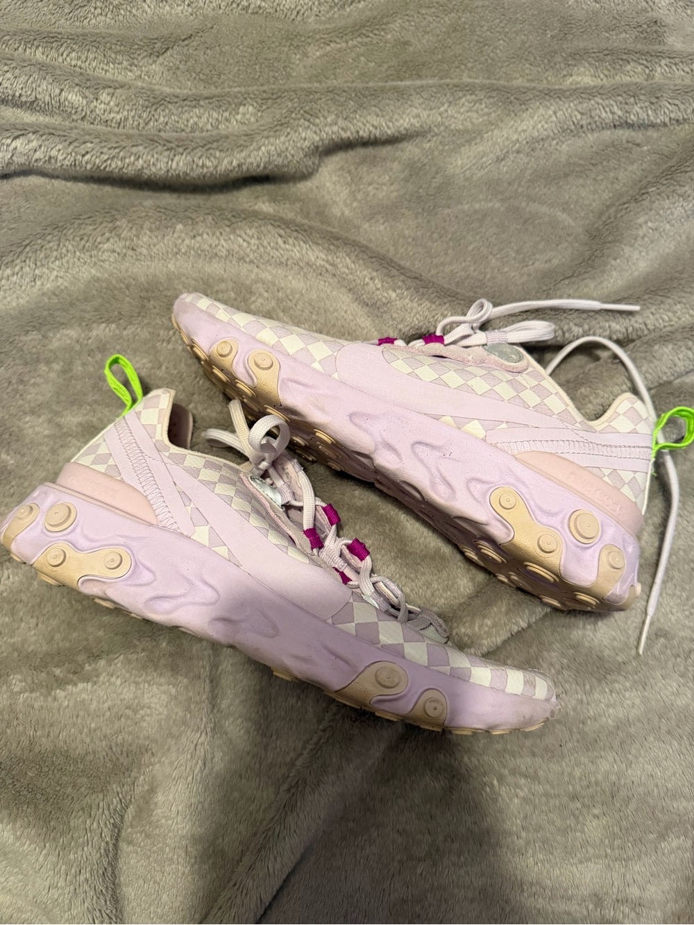 Nike Women's Pastel Pink Checkerboard Sneakers with Neon Green Pull Tabs